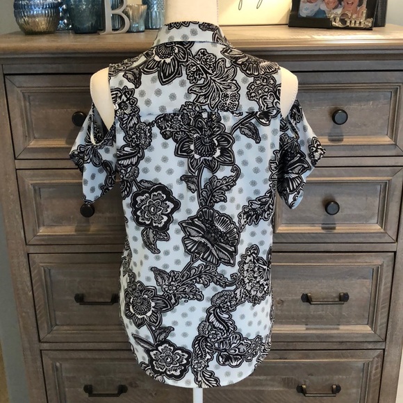 Express Blouse - Picture 4 of 6